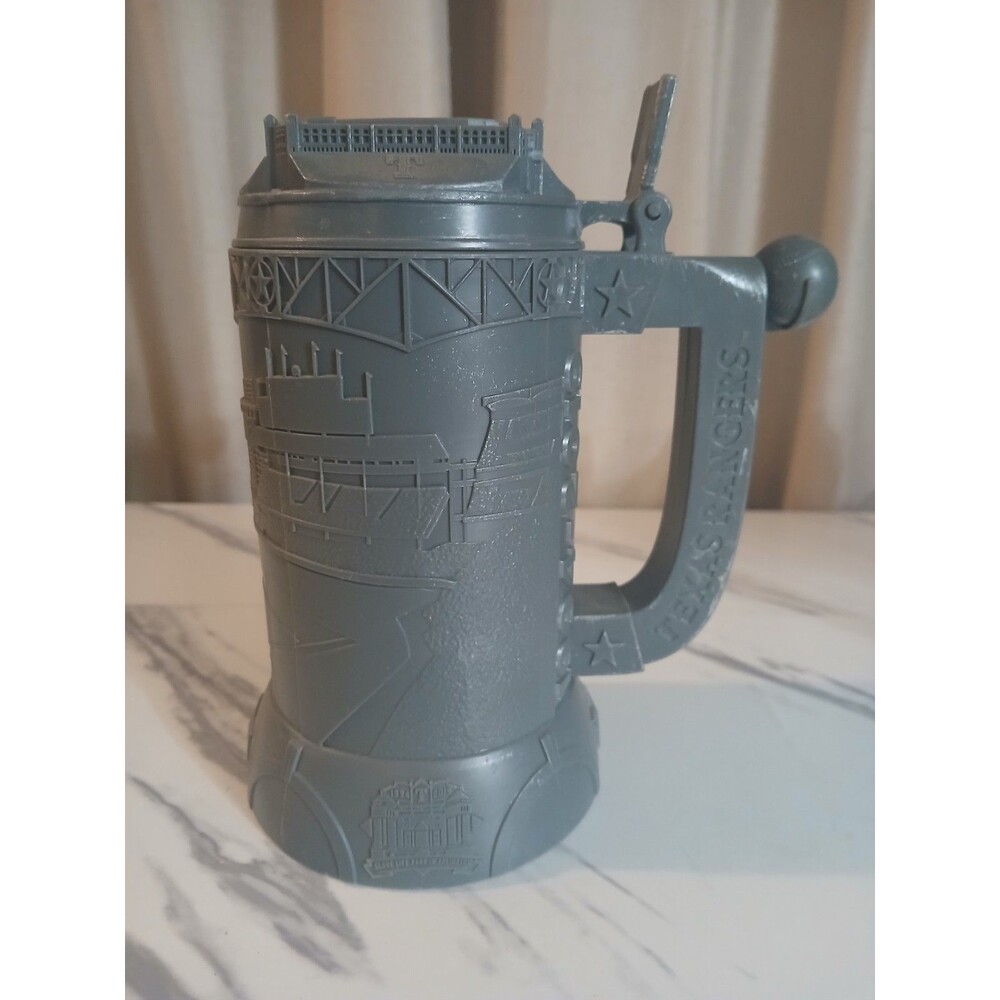 Texas Rangers MLB Baseball Globe Life Park 1994-2019 Plastic Beer Stein Cup Mug